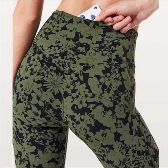 Lululemon all you do barracks green and black floral print tights size 2 - Picture 4 of 8